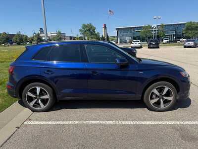 2022 Audi Q5, $29600. Photo 2