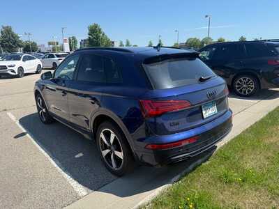 2022 Audi Q5, $29600. Photo 4