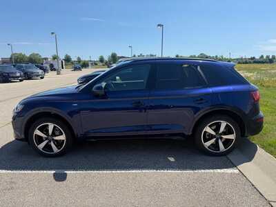 2022 Audi Q5, $29600. Photo 6