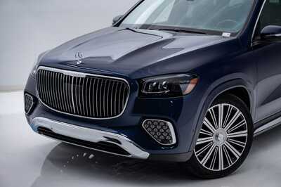2026 Mercedes-Benz GLS-Class, $164600. Photo 4