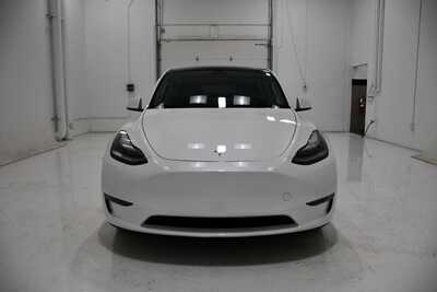 2023 Tesla Model Y, $33100. Photo 2