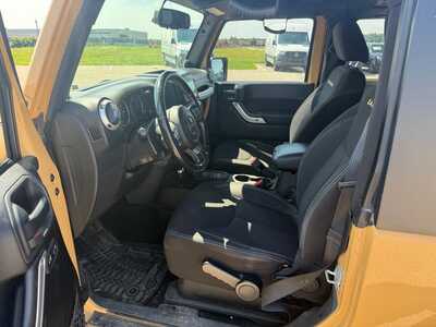 2014 Jeep Wrangler, $16600. Photo 12