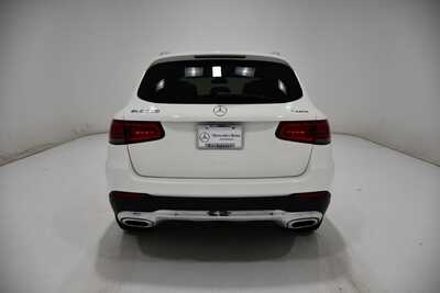 2021 Mercedes-Benz GLC-Class, $27338. Photo 4