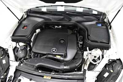 2021 Mercedes-Benz GLC-Class, $27338. Photo 6