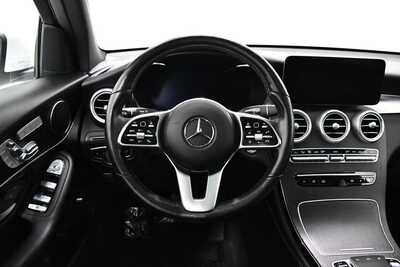 2021 Mercedes-Benz GLC-Class, $27338. Photo 8