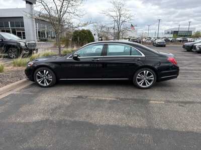 2017 Mercedes-Benz S-Class, $31100. Photo 2