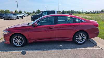 2022 Honda Accord, $20600. Photo 3