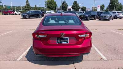 2022 Honda Accord, $20600. Photo 6