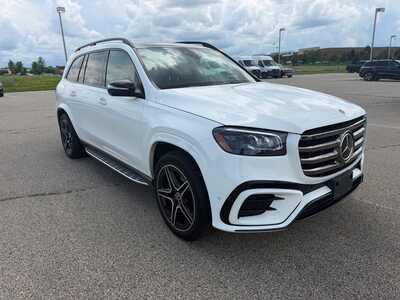 2024 Mercedes-Benz GLS-Class, $67100. Photo 3