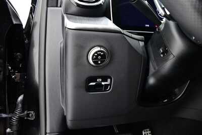 2026 Mercedes-Benz GLC-Class, $51595. Photo 11
