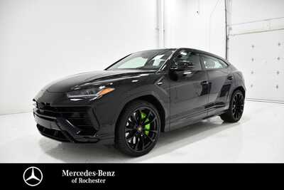 2023 Lamborghini Urus, $244600. Photo 1