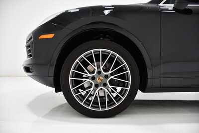 2020 Porsche Cayenne, $38600. Photo 7
