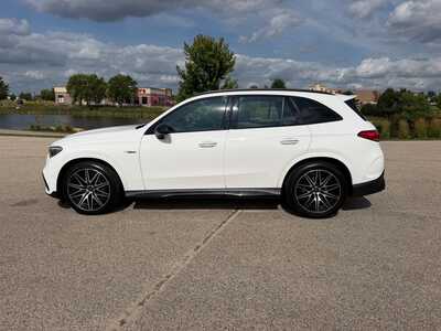 2025 Mercedes-Benz GLC, $50600. Photo 9