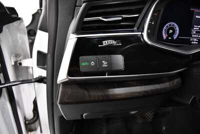 2019 Audi Q8, $29095. Photo 11