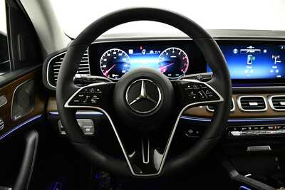 2026 Mercedes-Benz GLE-Class, $80830. Photo 8