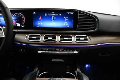 2026 Mercedes-Benz GLE-Class, $80830. Photo 11