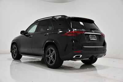 2026 Mercedes-Benz GLE-Class, $80830. Photo 3