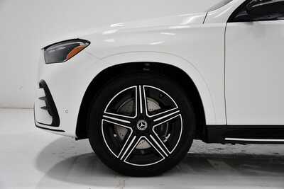 2026 Mercedes-Benz GLE-Class, $79980. Photo 5