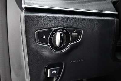 2023 Mercedes-Benz E-Class, $38000. Photo 11