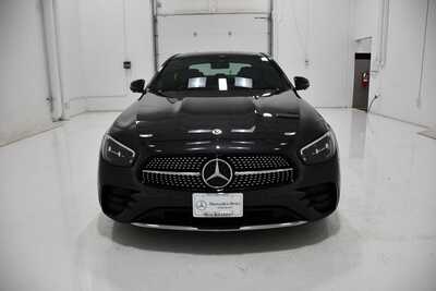 2023 Mercedes-Benz E-Class, $38000. Photo 2