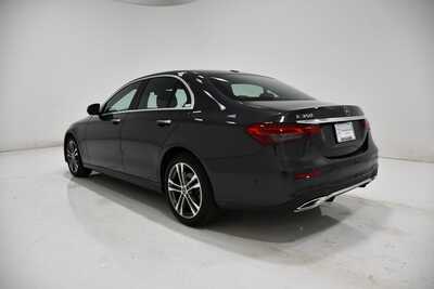 2023 Mercedes-Benz E-Class, $38000. Photo 3