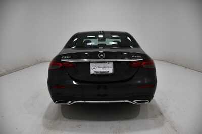 2023 Mercedes-Benz E-Class, $38000. Photo 4