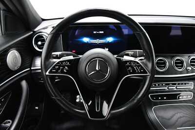 2023 Mercedes-Benz E-Class, $38000. Photo 9