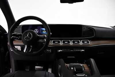 2026 Mercedes-Benz GLS-Class, $101030. Photo 7