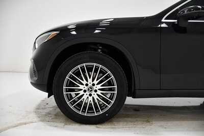 2026 Mercedes-Benz GLC-Class, $50095. Photo 6