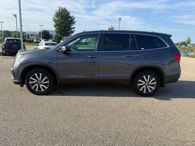 2019 Honda Pilot, $20600. Photo 2