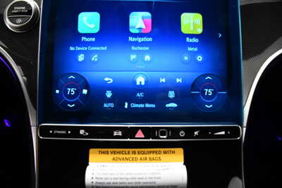 2027 Mercedes-Benz GLC-Class, $72840. Photo 12