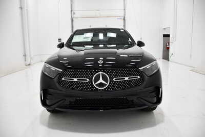 2027 Mercedes-Benz GLC-Class, $72840. Photo 2