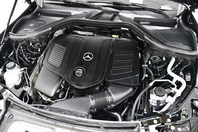 2027 Mercedes-Benz GLC-Class, $72840. Photo 5