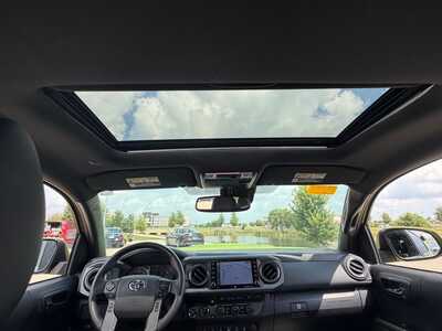 2023 Toyota Tacoma, $39600. Photo 9