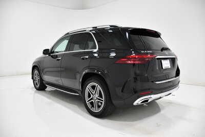 2024 Mercedes-Benz GLE-Class, $51047. Photo 3