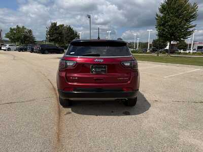 2022 Jeep Compass, $22553. Photo 4