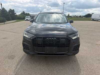 2023 Audi Q7, $32095. Photo 2