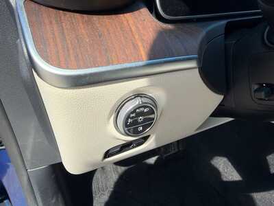 2023 Mercedes-Benz C-Class, $39600. Photo 12