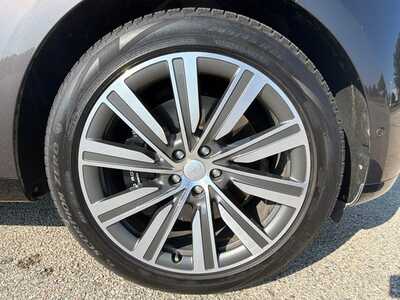 2023 Land Rover Range Rover, $106600. Photo 6