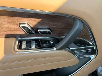 2023 Land Rover Range Rover, $106600. Photo 8
