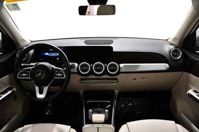 2022 Mercedes-Benz GLB-Class, $22795. Photo 8