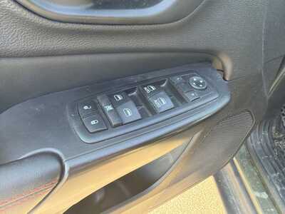 2019 Jeep Cherokee, $19495. Photo 12