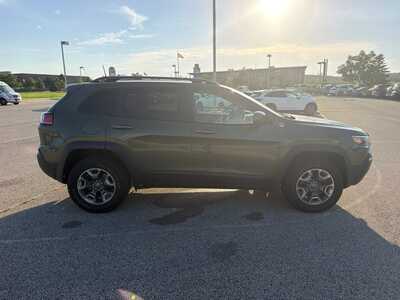 2019 Jeep Cherokee, $19495. Photo 4