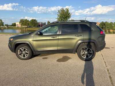 2019 Jeep Cherokee, $19495. Photo 9