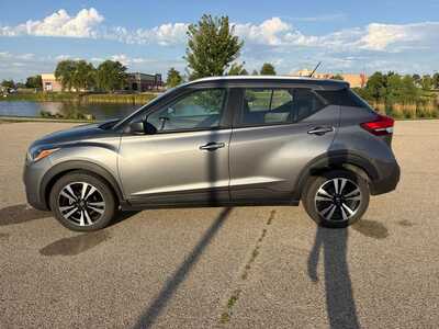 2020 Nissan Kicks, $11595. Photo 9