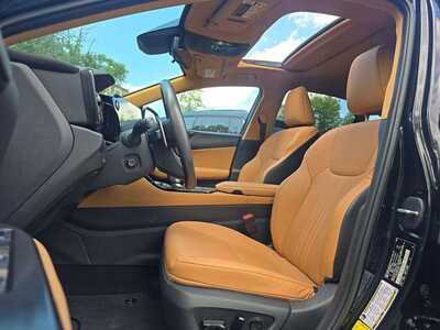2024 Lexus NX, $42675. Photo 3