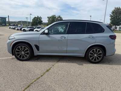2024 BMW X5, $57600. Photo 2