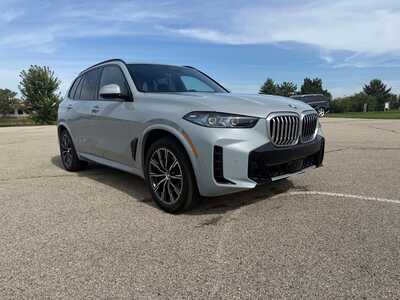 2024 BMW X5, $57600. Photo 7