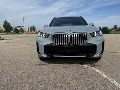 2024 BMW X5, $57600. Photo 8