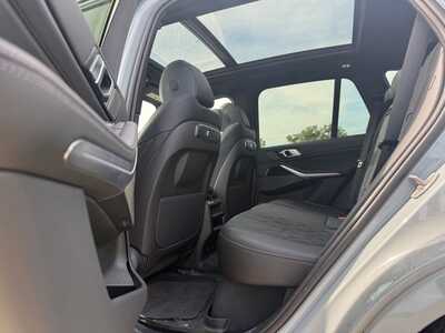 2024 BMW X5, $57600. Photo 9